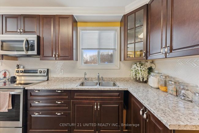 18 Cedarview Dr, House other with 3 bedrooms, 1 bathrooms and 5 parking in Omemee ON | Image 20