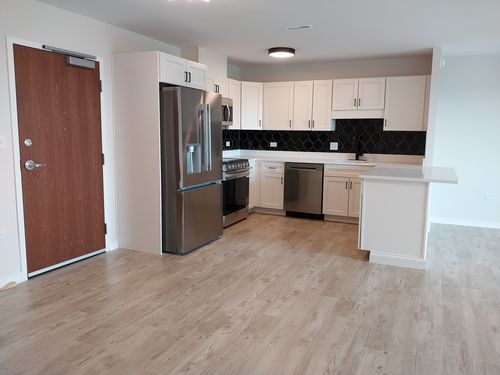 apt-631-200 Park Ave, Calumet City, IL, 60409-5026 | Card Image