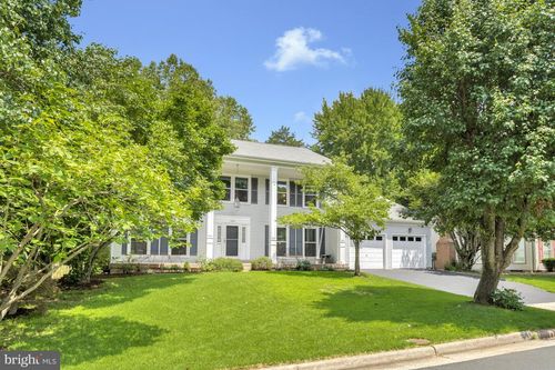 4305 Warner Ln, CHANTILLY, VA, 20151-3641 | Card Image
