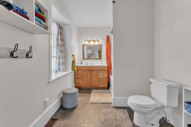11 Water St, House other with 3 bedrooms, 2 bathrooms and 2 parking in Newburgh ON | Image 22