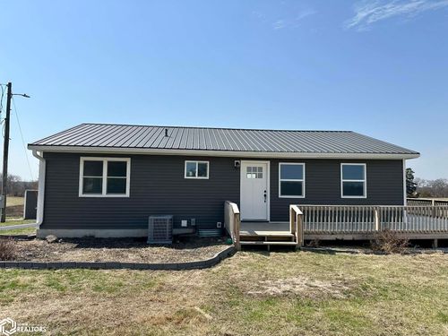 15762 Copperhead Rd, Ottumwa, IA, 52501-8477 | Card Image