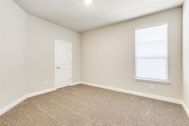 1036 Kirkham Way, House other with 5 bedrooms, 3 bathrooms and null parking in Justin TX | Image 16