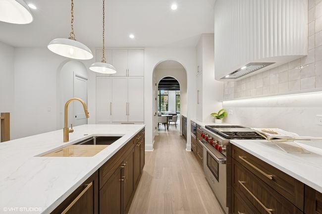 1 - 838 N Damen Ave, Home with 4 bedrooms, 3 bathrooms and 1 parking in CHICAGO IL | Image 7
