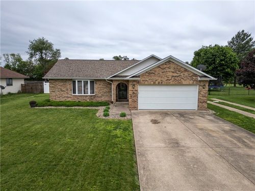8 Rue Le Petite Street, Westville, IL, 61883 | Card Image
