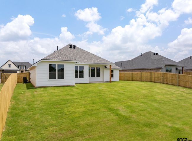 430 Mary Cir, House other with 4 bedrooms, 2 bathrooms and null parking in Bullard TX | Image 36