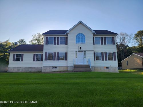 283 Pocono Blvd, Bushkill, PA, 18324-8450 | Card Image