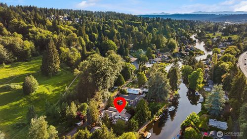 9004 Ne 170th Street, Kenmore, WA, 98028 | Card Image
