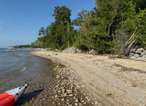 7608 Peninsula Dr, Traverse City, MI, 49686-1628 | Card Image