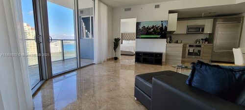 apt-3007-1300 Brickell Bay Dr, Miami, FL, 33131-3399 | Card Image