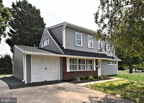 38 Candle Rd, LEVITTOWN, PA, 19057-1428 | Card Image