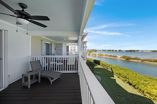 2104 Marina Villas Dr, Condo with 2 bedrooms, 3 bathrooms and null parking in Duck Key FL | Image 27