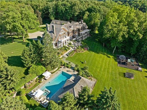 127-123-127 Westwood Dr, Bedford Corners, NY, 10549-4712 | Card Image