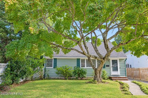 9 Mccarter Avenue, Fair Haven, NJ, 07704 | Card Image