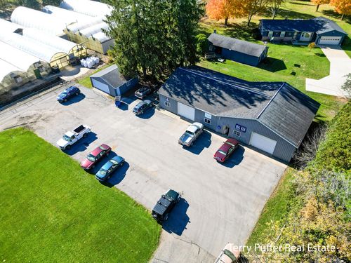 283 N State St, Sparta, MI, 49345-1025 | Card Image