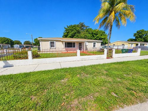 15600 Nw 28th Ct, Miami Gardens, FL, 33054-2211 | Card Image