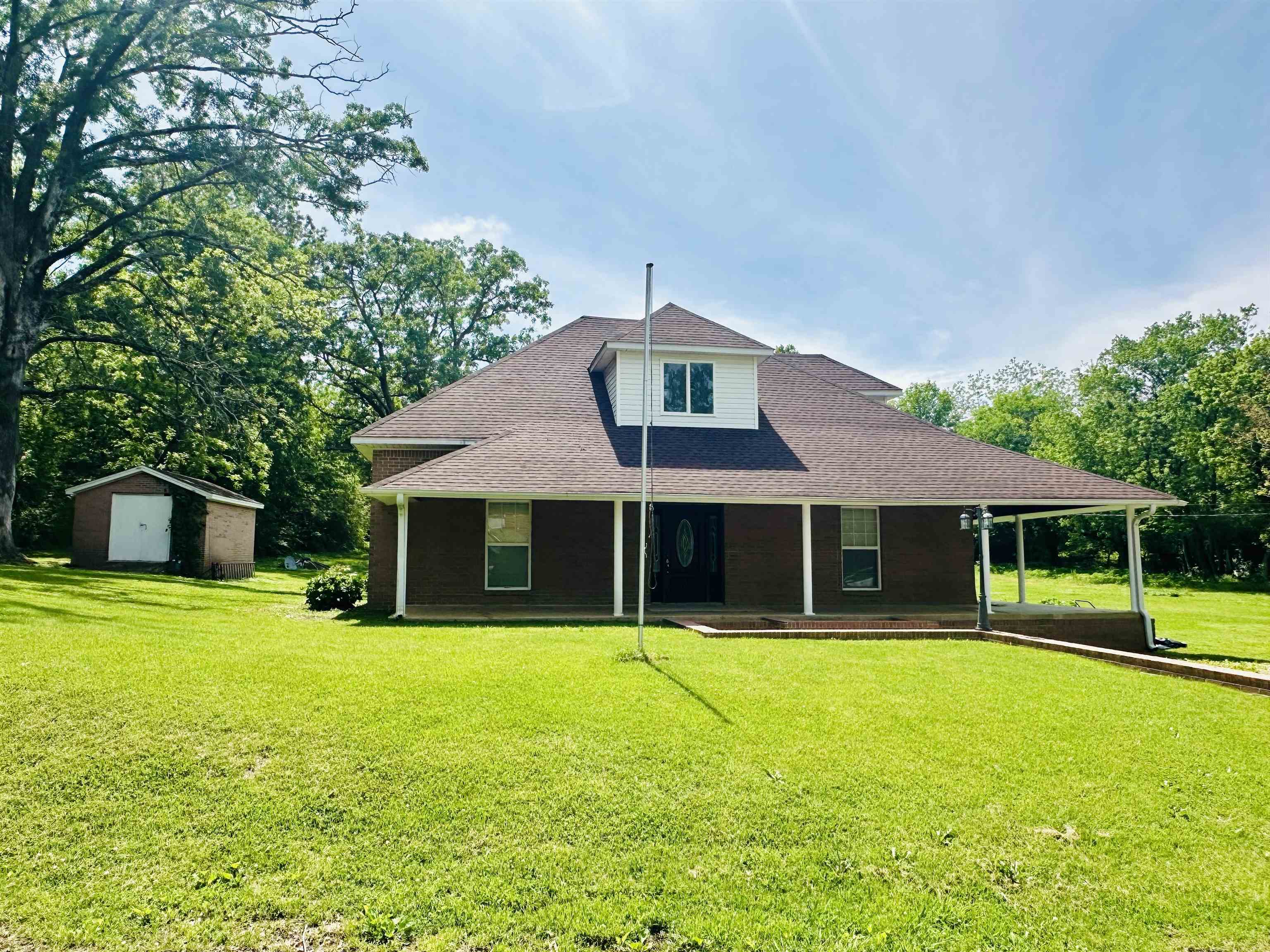 Adams St, Bethel Springs, TN 38315