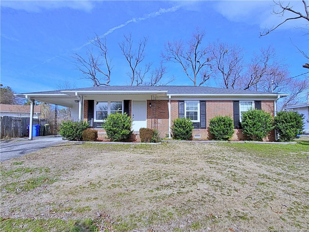 Longhorn Dr, Fayetteville, NC 28303