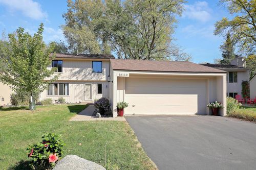 16110 15th Ave N, Plymouth, MN, 55447-2805 | Card Image