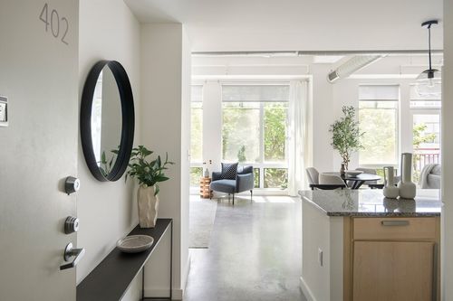 apt-402-139 E Berkeley St, Boston, MA, 02118-4603 | Card Image