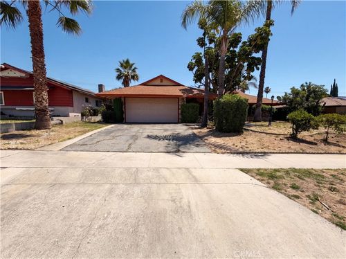 5947 Arden Ave, Highland, CA, 92346-1609 | Card Image