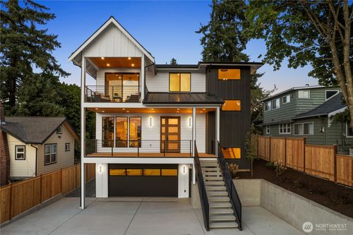 2511 Locust Ave W, University Place, WA, 98466-3533 | Card Image