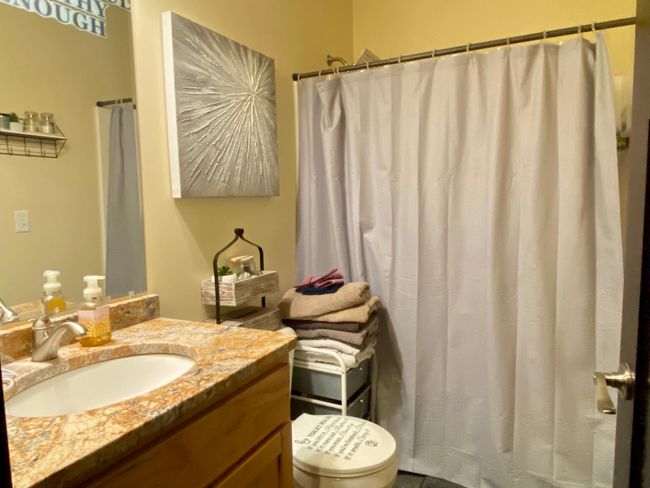 Basement ful bath | Image 34
