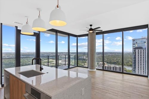 unit-3806-84 N Interstate 35, Austin, TX, 78701-4996 | Card Image