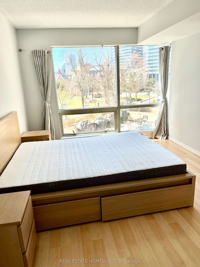 417 - 1001 Bay St, Condo with 2 bedrooms, 1 bathrooms and 1 parking in Toronto ON | Image 16