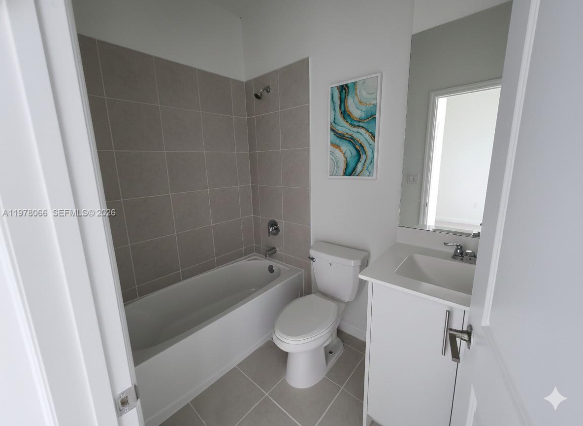 Residential Lease in Florida City 3