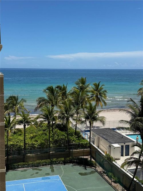 apt-509-2080 S Ocean Dr, Hallandale Beach, FL, 33009-6680 | Card Image