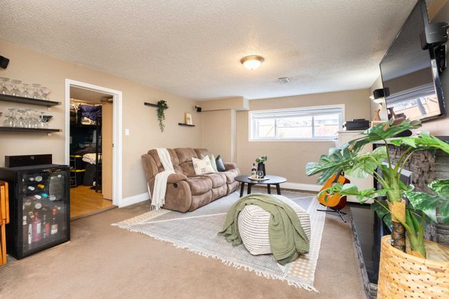 4608 Union Street, House other with 6 bedrooms, 2 bathrooms and 4 parking in Burnaby BC | Image 18