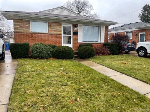6585 Fenton St, Dearborn Heights, MI, 48127-2114 | Card Image