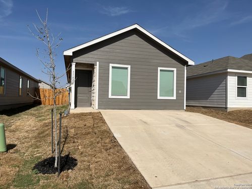 11822 Flying Aces Rd, Von Ormy, TX, 78073-2205 | Card Image