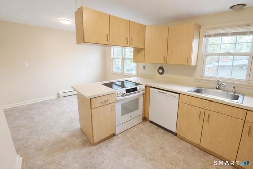 28-949 Hopmeadow Street, Simsbury, CT, 06070 | Card Image