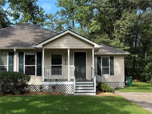 1102 W 22nd Ave, Covington, LA, 70433-1250 | Card Image