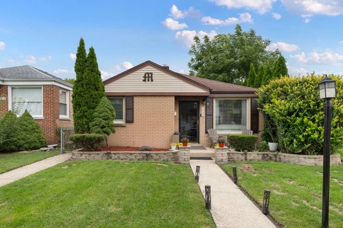 2449 Leyden Ave, River Grove, IL, 60171-1839 | Card Image