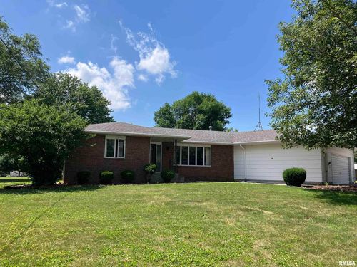 200 S Main St, Annawan, IL, 61234-7729 | Card Image