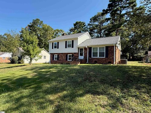 212 Seven Oaks Ln, Spartanburg, SC, 29301-2719 | Card Image