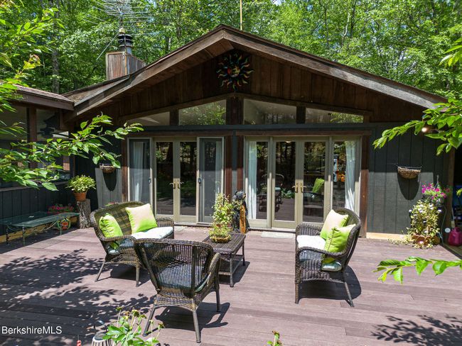 305 Shadow Ln, House other with 3 bedrooms, 3 bathrooms and null parking in Sandisfield MA | Image 27