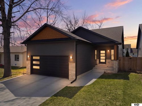 317 Groveland St, Lincoln, NE, 68521-2732 | Card Image