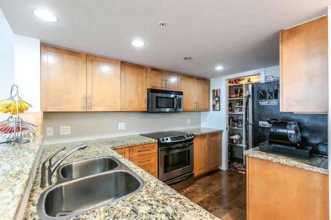 288 Ungless Way, Condo with 2 bedrooms, 0 bathrooms and null parking in Port Moody BC | Image 3