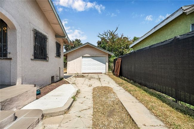 614 N Spring Ave, House other with 2 bedrooms, 1 bathrooms and 1 parking in Compton CA | Image 4