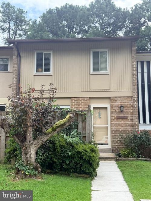 2662 Seville Cir, WOODBRIDGE, VA, 22192-3108 | Card Image
