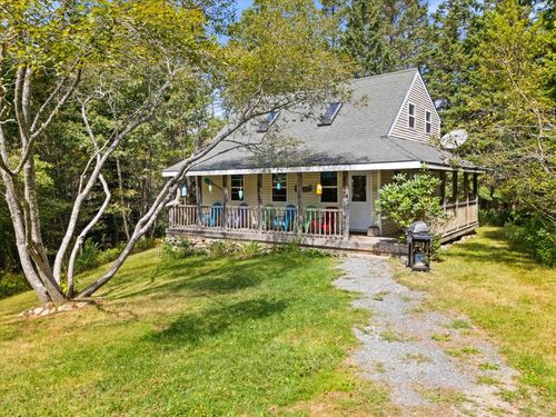27 Spofford Drive, Deer Isle, ME, 04627 | Card Image