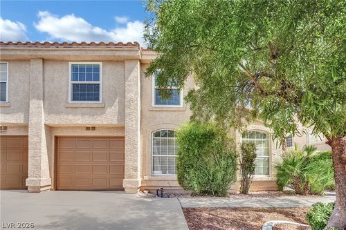 2820 Dawn Crossing Dr, Henderson, NV, 89074-7019 | Card Image