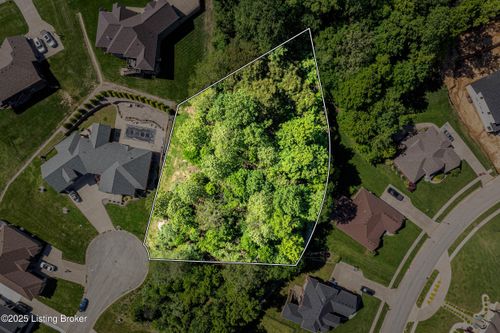 00 Hardwood Forest Dr, Louisville, KY, 40214 | Card Image