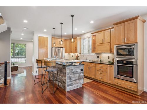 2157 S Logan St, Denver, CO, 80210-4427 | Card Image