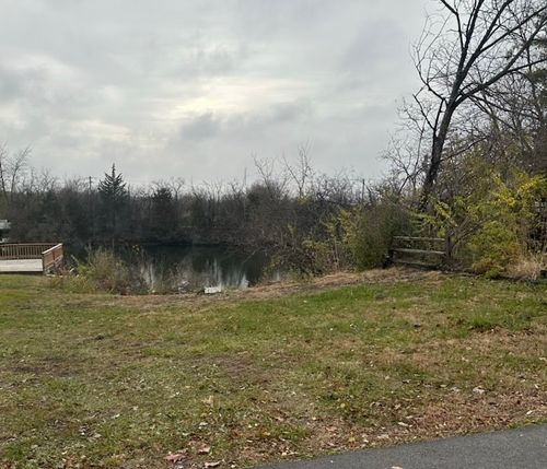 13 Hole In The Wall Rd, Wilmington, IL, 60481-8772 | Card Image