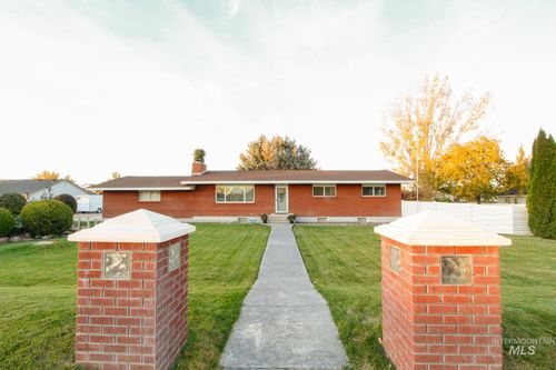 2008 Smith Ave, Nampa, ID, 83651-7546 | Card Image