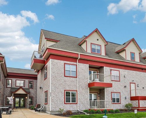 301-955 Liberty Blvd, Sun Prairie, WI, 53590-4327 | Card Image
